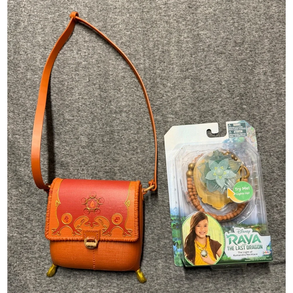 Disney Raya and the Last Dragon Light of Kumandra Necklace and Crossbody Bag Set